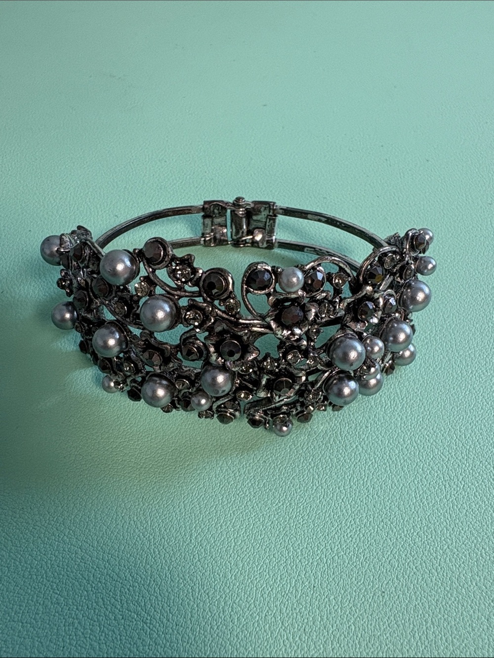 Costume Jewelry Black & Silver Faux Pearls Cuff Bracelet, Woman Bracelet Jewelry